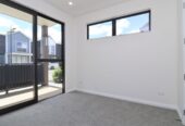 For rent, 4 Bed 3 Bath 2 Kitchen townhouse, Available on Sun 1st Mar, 20 Yellow Pear Lane, Drury, Auckland