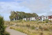 For rent, Fresh and unfurnished, , 3 beds 2 baths house with garage, Available on Tue 10th Mar, Takanini, Auckland