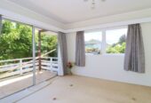 For rent, 3 beds 2 baths house with double garage and Storage room, Available from Thu 19th Feb, Hill Park, Auckland