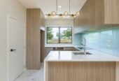 For rent, 4 beds + study room 3 baths townhouse, Available from Thu 19th Feb, Point England, Auckland