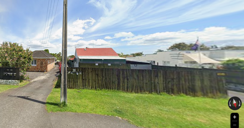 3 beds 1 baths home with carport, minutes from Sylvia Park, Lunn Avenue, Stonefields and Ellerslie Village, 0.5 km to Stanhope Road School, 1/235 Marua Road, Mt Wellington, Auckland