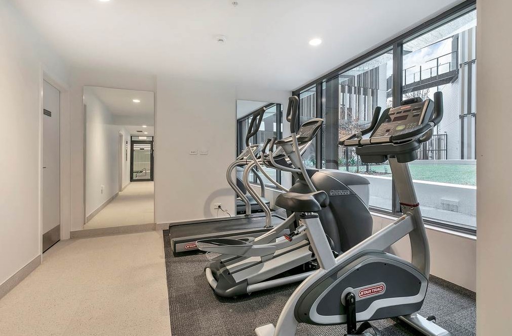 Double Grammar school zone, 53m2 Freehold 2 beds (1bed + 1 flexi room) 1 bath apartment, 0.9 km to Auckland Girls’ Grammar School, 1.7 km to Auckland Grammar, 1407 438 Queen Street, City Centre, Auckland