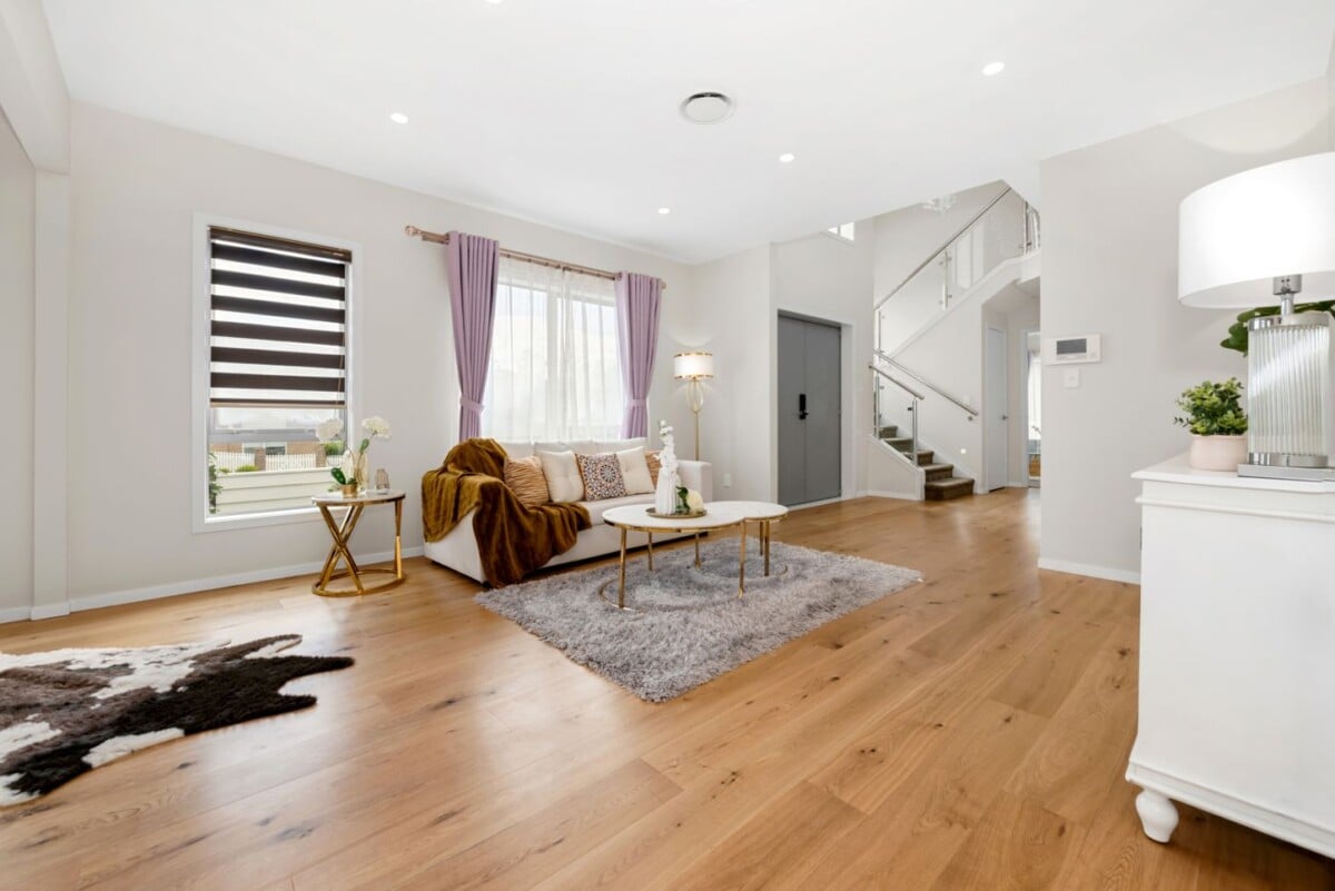 280m2 5 beds 4.5 baths house with double garage on 388m2 section, including 3 ensuites, 1 ensuite ground floor, 97 Argento Avenue, Flat Bush, Auckland