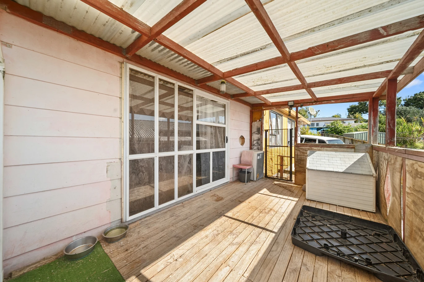 Once in 38 years, 4 beds 1 bath house on 600m2 section, with easy motorway access, plus local schools, shops, and everyday amenities nearby, 48 Darnell Crescent, Clover Park, Auckland