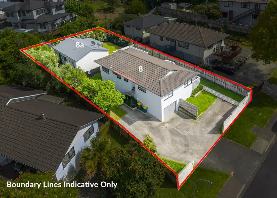 Renovated 4 beds main home + 2 beds standalone Minor Dwelling on 600m2 section, Currently rented at $1280 per week with friendly tenants who would like to stay on, close to Motorways, Parks, Wairau Valley shops, Kindergartens, local schools – Glenfield Intermediate, Target Rd Primary & Wairau Intermediate, 8 & 8A Kupari Place, Totara Vale, Auckland