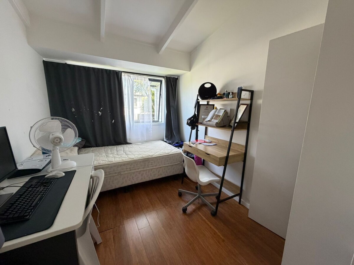 Mortgagee sale, 3 beds 1 bath house on Half share of 829sqm section, within a short drive of Glenfield Mall and surrounding amenities, with convenient access to local shops, schools, and transport links, 48B Roberts Road, Glenfield, Auckland