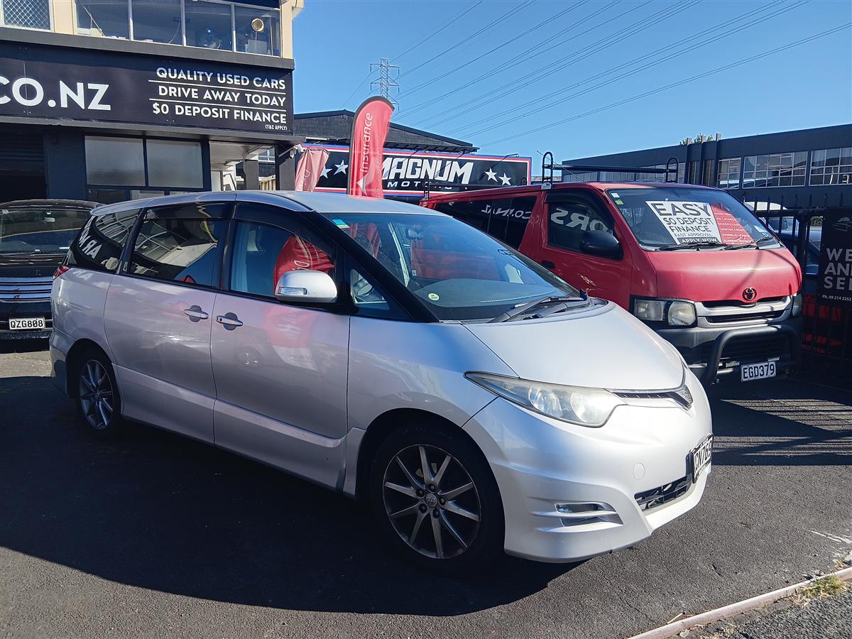 2006 Toyota Estima Station Wagon Automatic, 8 seats, Silver, Petrol, 2,362 cc, 226,040 km