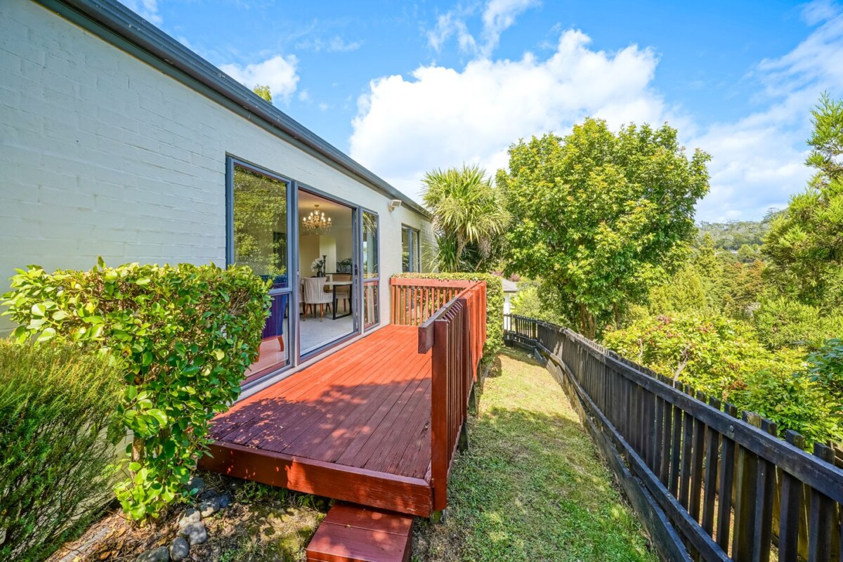 Brick 3 beds 2 baths house with double garage and Vineyard Views on 450m2 section, Zoned for Western Heights School, close to Lake Panorama and the nearby playground, shops, schools, 13 Xena Way, Henderson, , Auckland