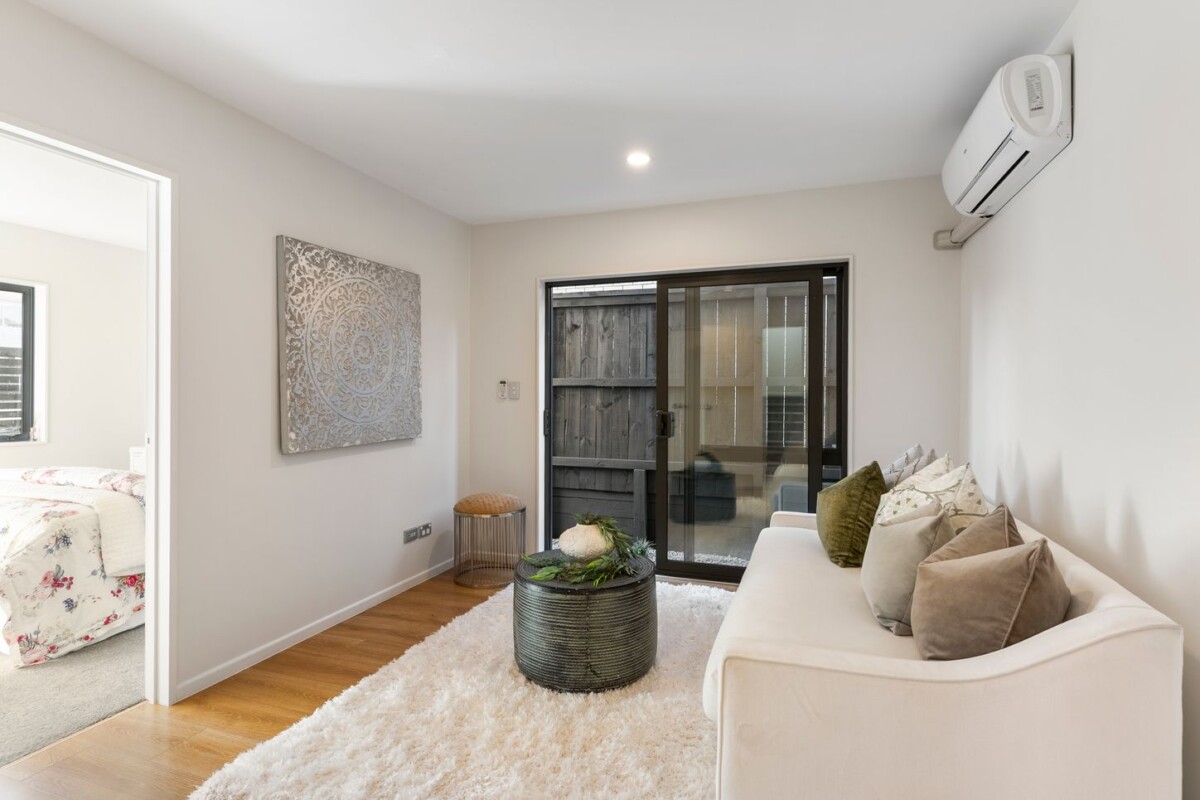318m2 7 beds 4.5 baths house with double garage and 2 beds granny, Ormiston Town Centre is right on your doorstep, and Ormiston schools nearby, 403 Ormiston Road, Flat Bush, Auckland