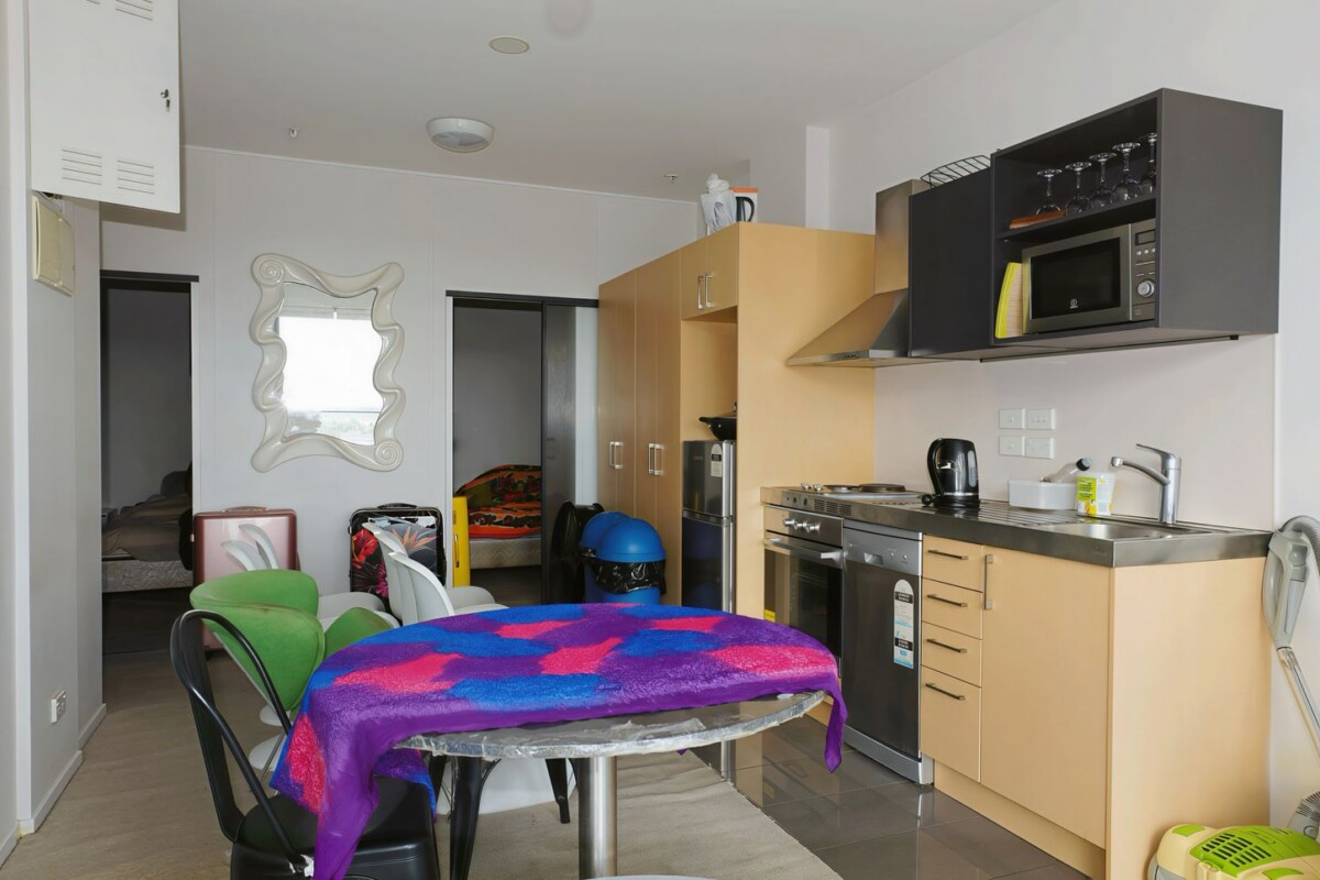 2 beds 1 bath apartment, Prime location opposite Manukau Train Station, Approx. 2-minute walk to Westfield Manukau, Pleasant balcony with attractive outlook, Stable tenant in place, 805/17 Putney Way, Manukau, , Auckland
