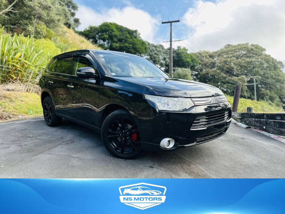 2014 Mitsubishi Outlander 7 SEATER !! TOP SPEC !! RV/SUV Tiptronic, Petrol, New Import, Black, 2,400 cc, 69,178 km