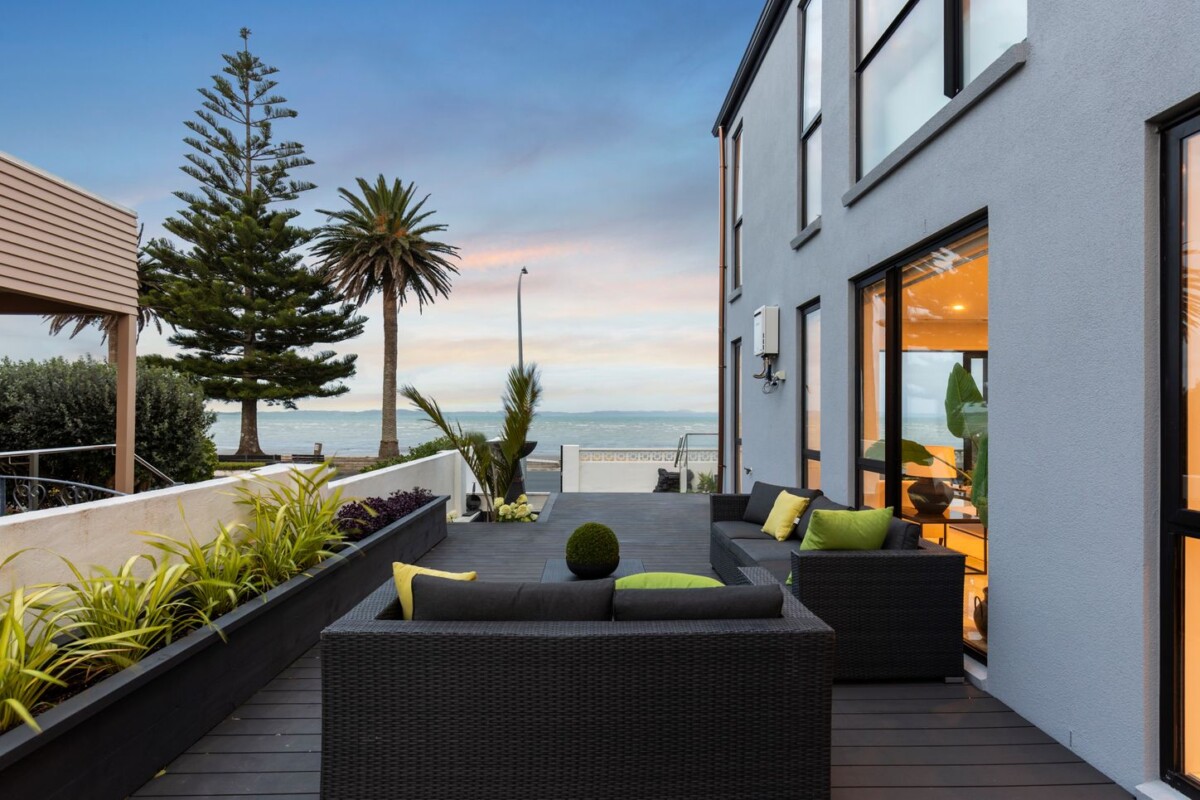 Macleans College zone, 299m2 Standalone 4 beds + study 3 baths home with double garage on 395m2 section, with panoramic sea views and direct beach access, close to schools, golf club, shops, zoned for Bucklands Beach Primary School, Bucklands Beach Intermediate, and Macleans College, 18A The Esplanade, Eastern Beach, Auckland