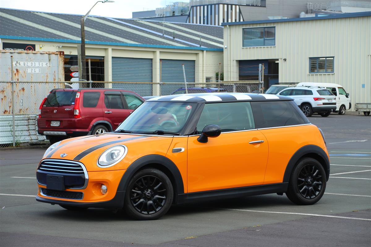 2018 MINI Cooper Facelift Hatchback Automatic, 4 seats, Petrol, 1,500 cc, 50,000 km