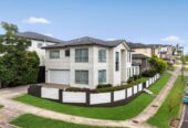 280m2 5 beds 4.5 baths house with double garage on 388m2 section, including 3 ensuites, 1 ensuite ground floor, 97 Argento Avenue, Flat Bush, Auckland