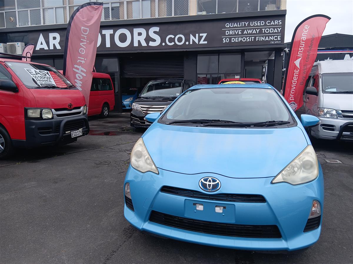 2012 Toyota Aqua Hatchback Automatic, 5 seats, Blue, Petrol, 1,496 cc, 100,334 km