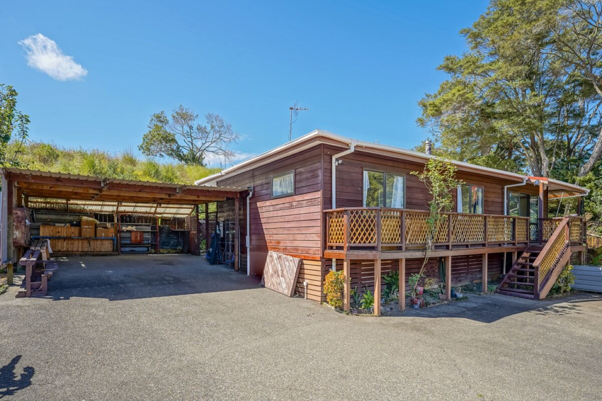 Backing directly onto Tui Glen Reserve, 3 beds 1 bath house with carport, just minutes from WestCity shopping centre, local cafes, schools, easy motorway access, 76B Chilcott Road, Henderson, Auckland