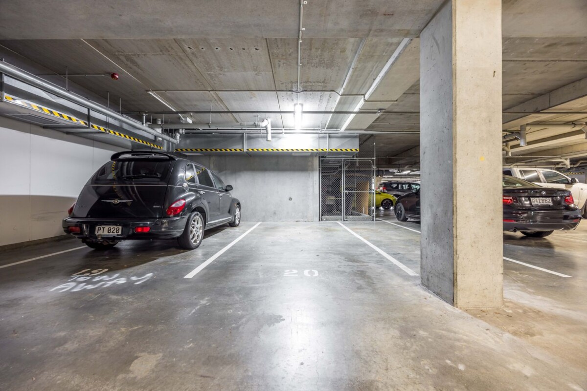 61m2 2 beds 2 baths 1 car park apartment, opposite Woolworths and just a short walk to Spark Arena, cafes, restaurants, and shops, 423/8 Dockside Lane, Auckland Central, Auckland