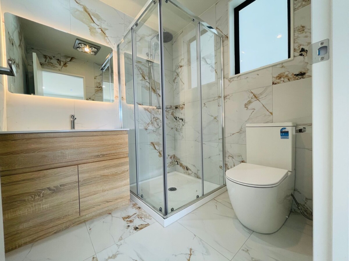 Brandnew 3 beds 1.5 baths Duplex home with car park, Close to local schools, parks, shopping amenities, and transport routes, 18 Ihi Place, Drury, Auckland