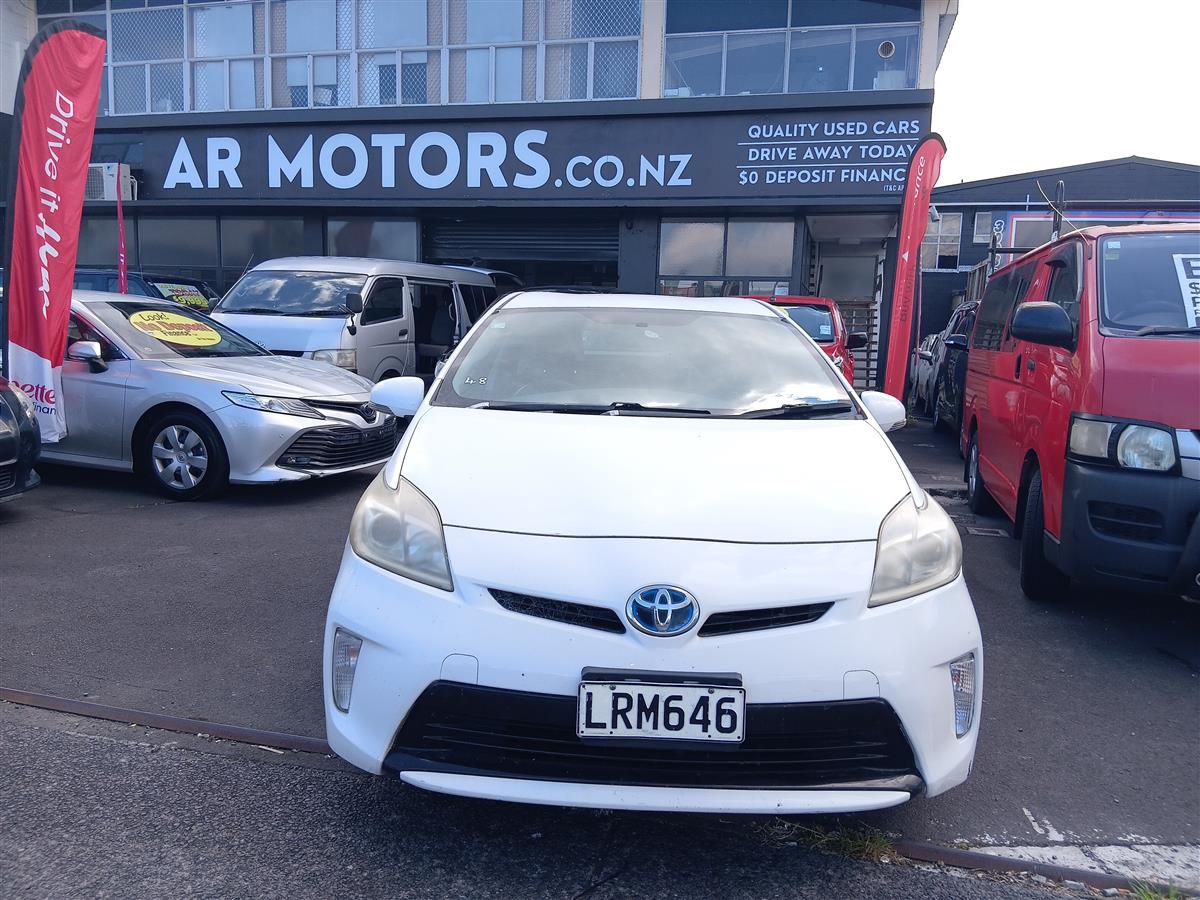 2013 Toyota Prius HYBRID Hatchback Automatic, 5 seats, 1,790 cc, 372,417 km