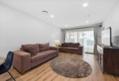 431m2 7 beds 5.5 baths with web bar house with double garage, 2 beds 1 bath + 1 ensuite ground floor, close to schools, shopping centre, 2 Drumnaconagher Road, Flat Bush, Auckland