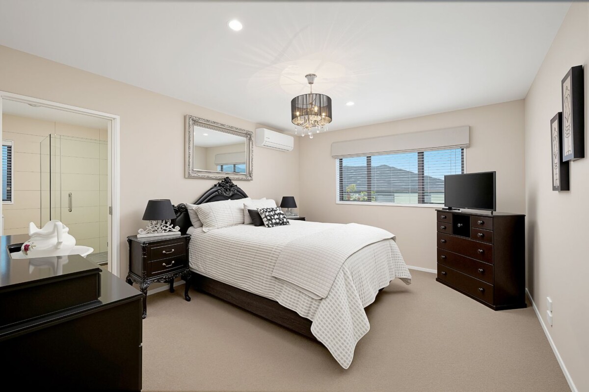 Home and in come, 277m2 5 beds + a large study room 3 baths house with double garage and carport on 600m2 section, including a 2-beds granny, Zoned for popular Western Heights School and just moments away from Opanuku Stream Cycle and Walkway, local parks, Palomino shops and Sturges Road train station, 77 San Marino Drive West, Henderson,, Auckland