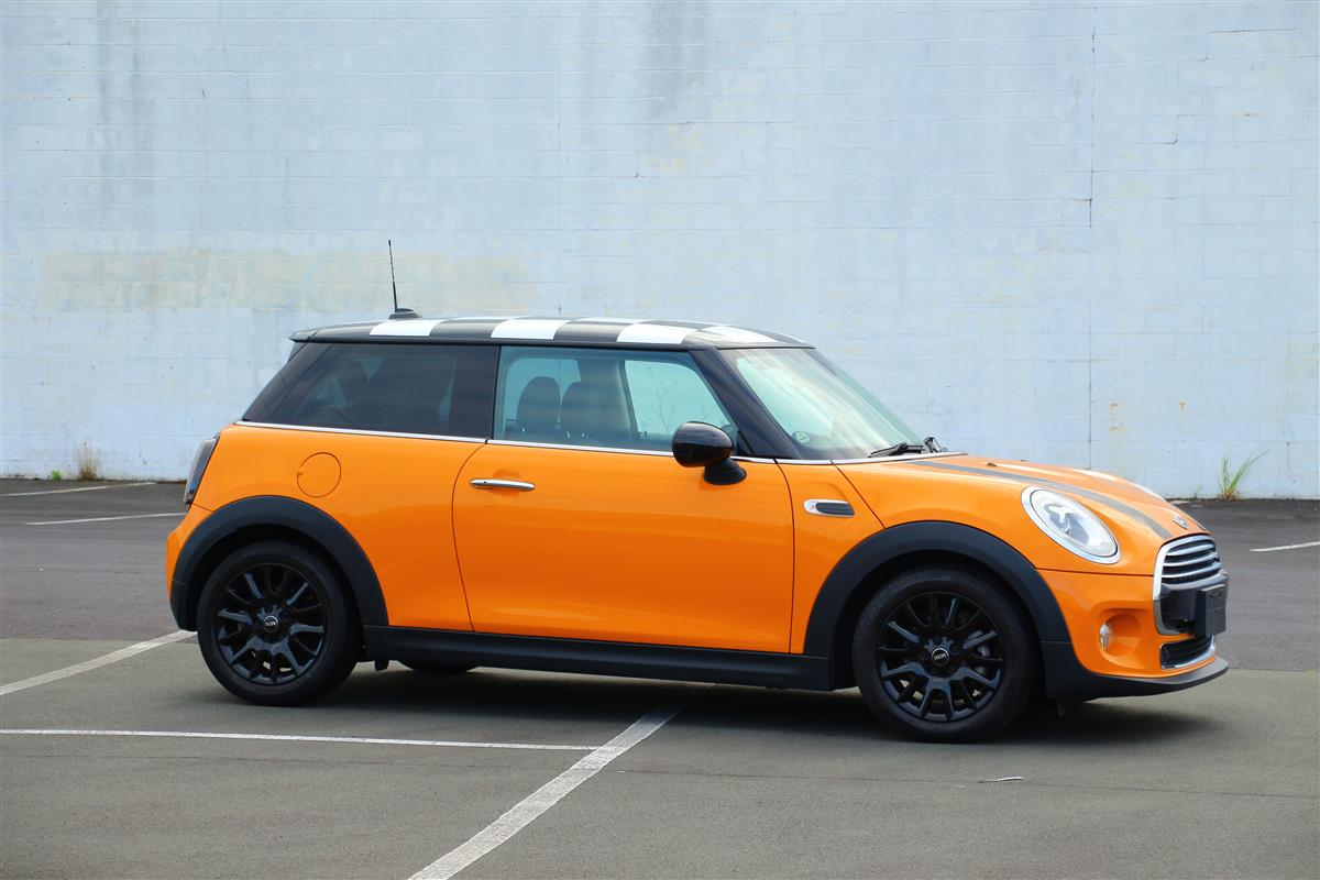 2018 MINI Cooper Facelift Hatchback Automatic, 4 seats, Petrol, 1,500 cc, 50,000 km