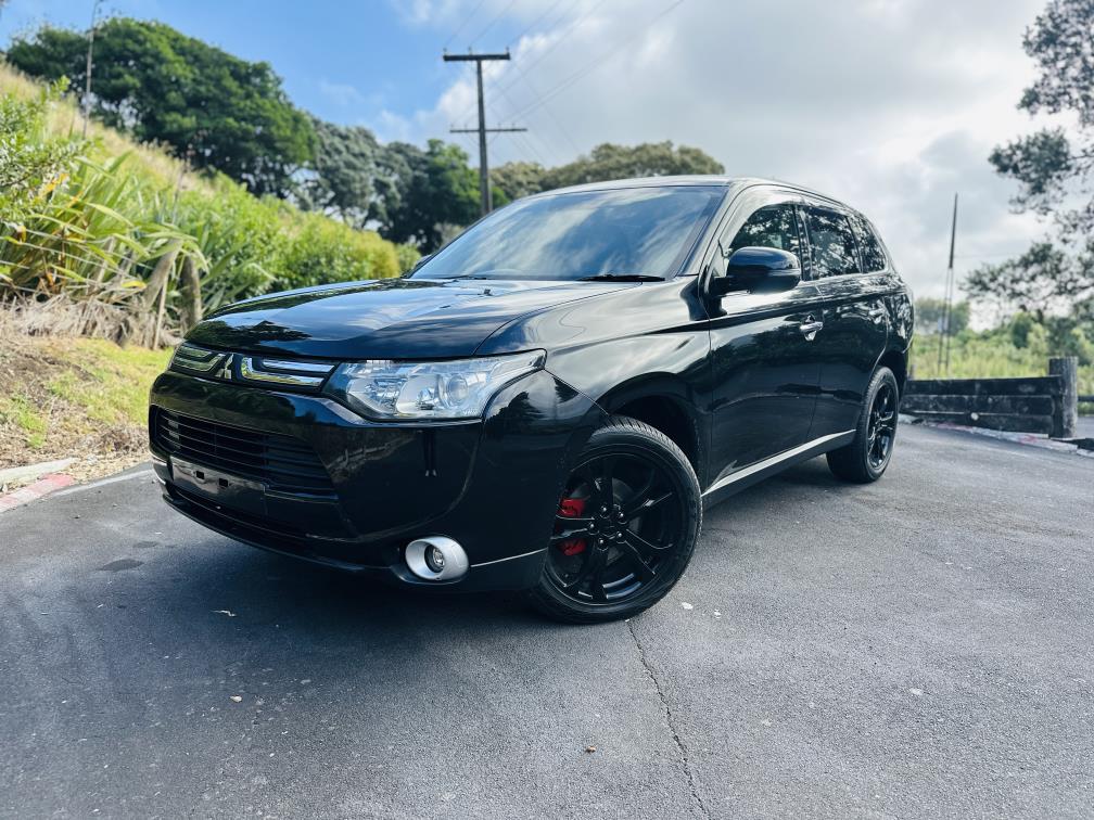 2014 Mitsubishi Outlander 7 SEATER !! TOP SPEC !! RV/SUV Tiptronic, Petrol, New Import, Black, 2,400 cc, 69,178 km