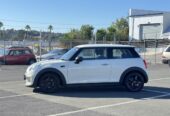 2018 MINI Cooper Facelift Hatchback Automatic, 4 seats, Beige, Petrol, 1,500 cc, 39,600 km