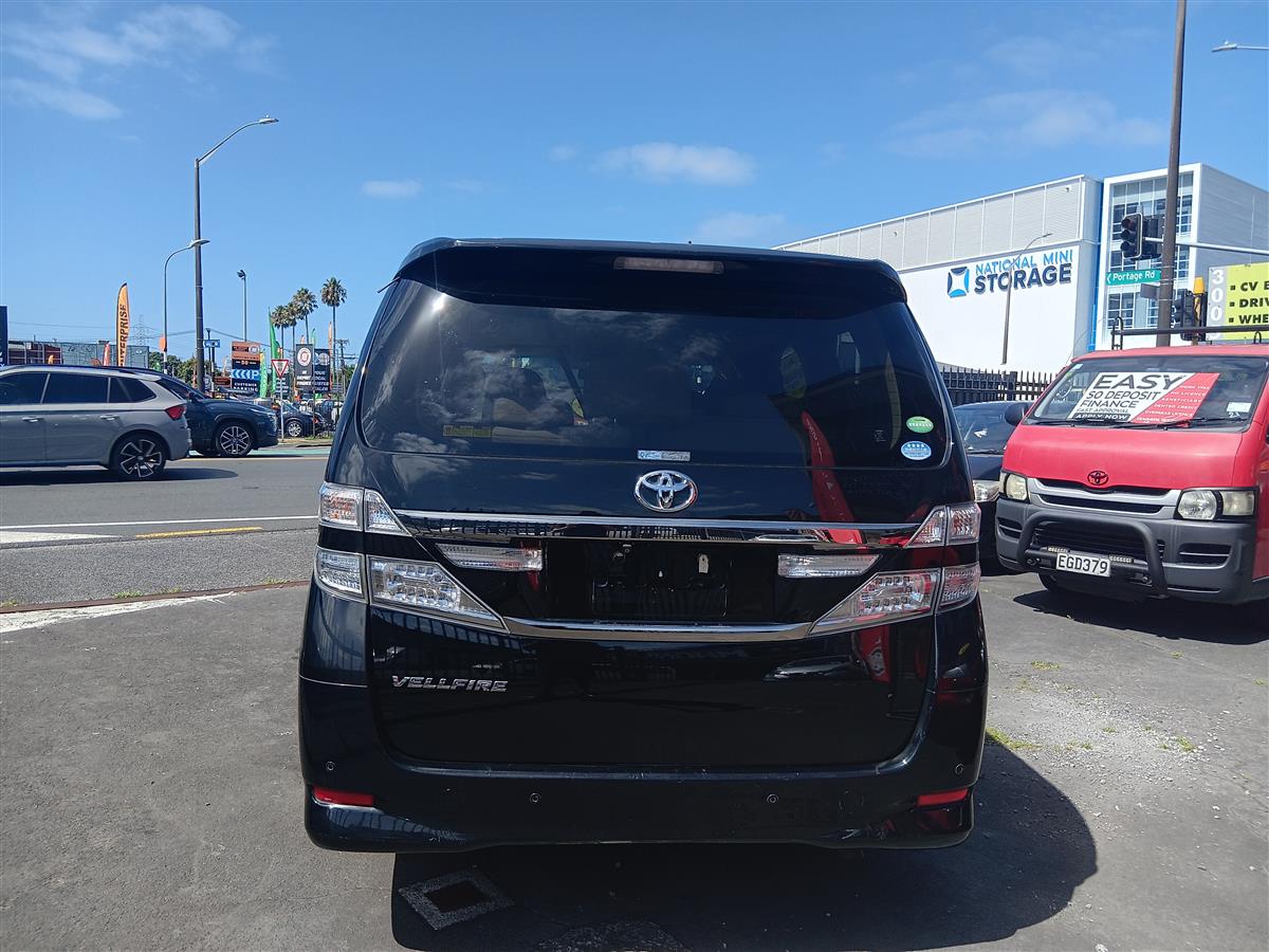 2012 Toyota Vellfire Station Wagon Automatic, 8 seats, Black, Petrol, 2,362 cc, 168,443 km