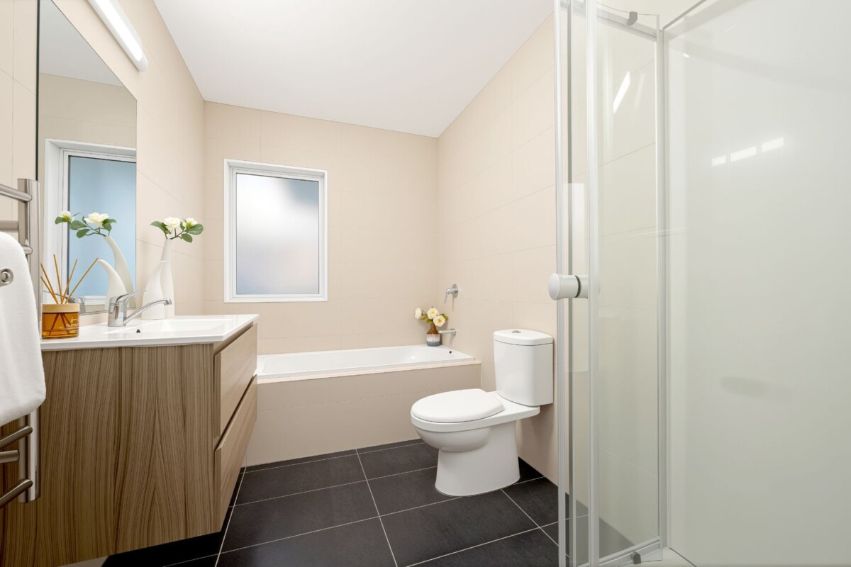 198m2 Renovated 4 beds 2.5 baths house with double garage and City View & Sea View, on 450m2 section, close to Massey High School, and just a short drive to the shopping and dining hubs of Westgate, NorthWest, and Lincoln Road, 18 Cityview Place, Massey, Auckland