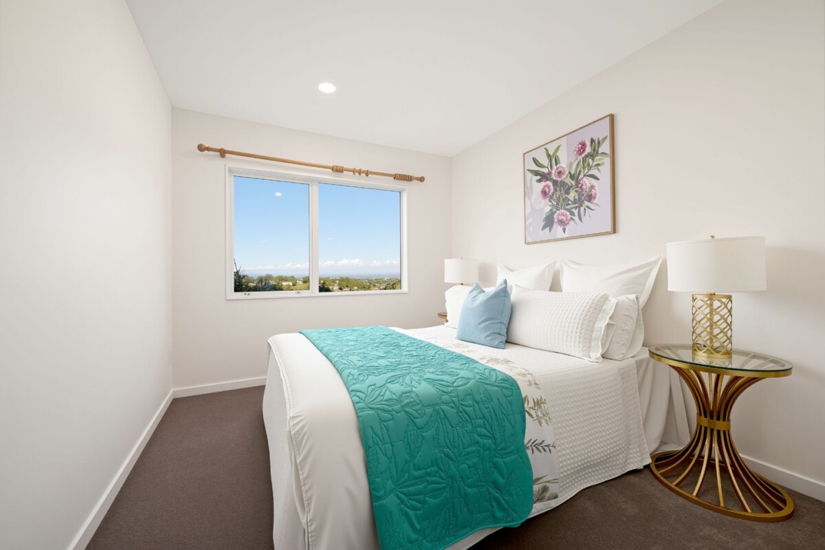198m2 Renovated 4 beds 2.5 baths house with double garage and City View & Sea View, on 450m2 section, close to Massey High School, and just a short drive to the shopping and dining hubs of Westgate, NorthWest, and Lincoln Road, 18 Cityview Place, Massey, Auckland