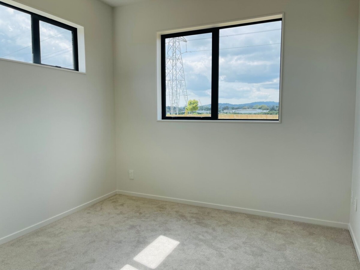 Brandnew 3 beds 2 baths Duplex home with car park, close to seaside park, shops, schools, 27 Kapeta Lane, Karaka, Auckland