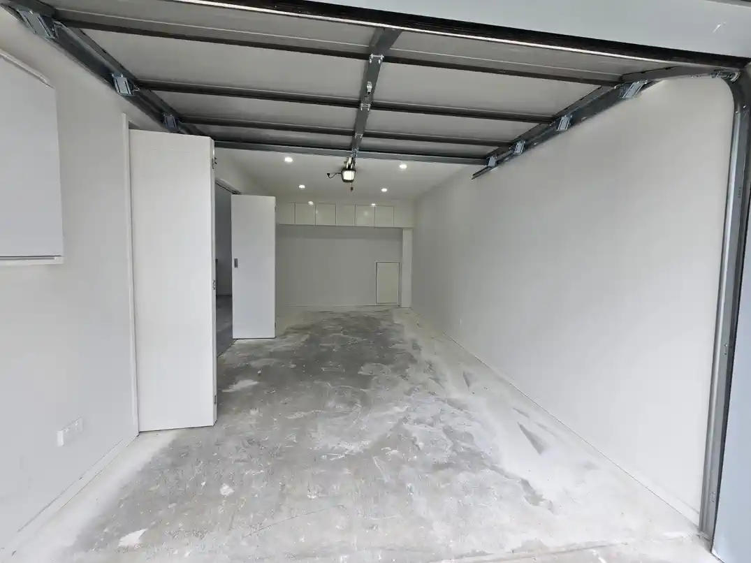 For rent, 3 beds 2 baths townhouse with garage, Available from: Thursday, March 19, 20B Volante Avenue, Wattle Downs, Auckland