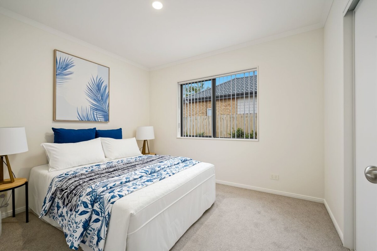 Qverseas owner, 142m2 Brick and tile 3 beds 2 baths house with double garage on 281m2 section, close to WestCity Mall Henderson, schools, the popular shopping and dining options along Lincoln Road, including Pak’nSave and Mitre 10 MEGA, motorway access, 32 Espalier Drive, Henderson, Auckland