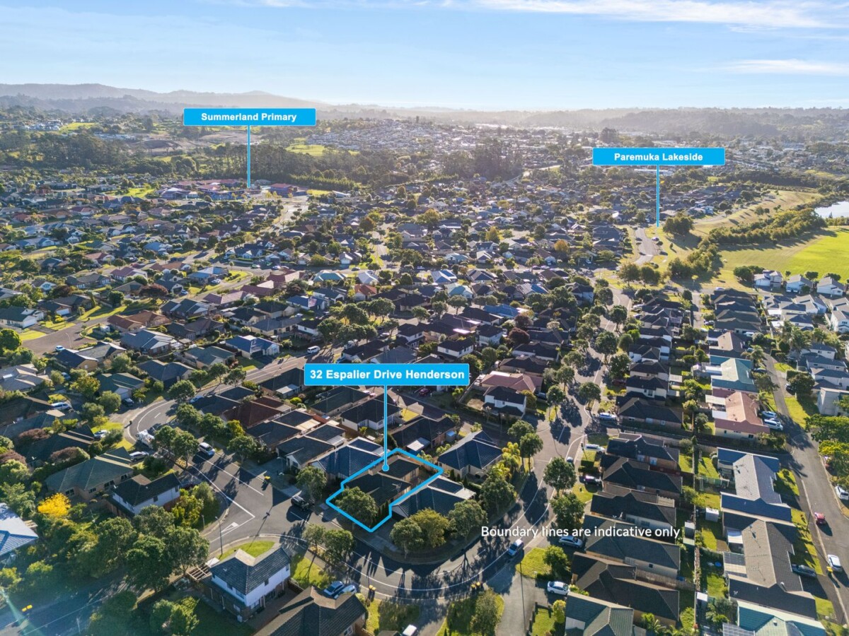 Qverseas owner, 142m2 Brick and tile 3 beds 2 baths house with double garage on 281m2 section, close to WestCity Mall Henderson, schools, the popular shopping and dining options along Lincoln Road, including Pak’nSave and Mitre 10 MEGA, motorway access, 32 Espalier Drive, Henderson, Auckland