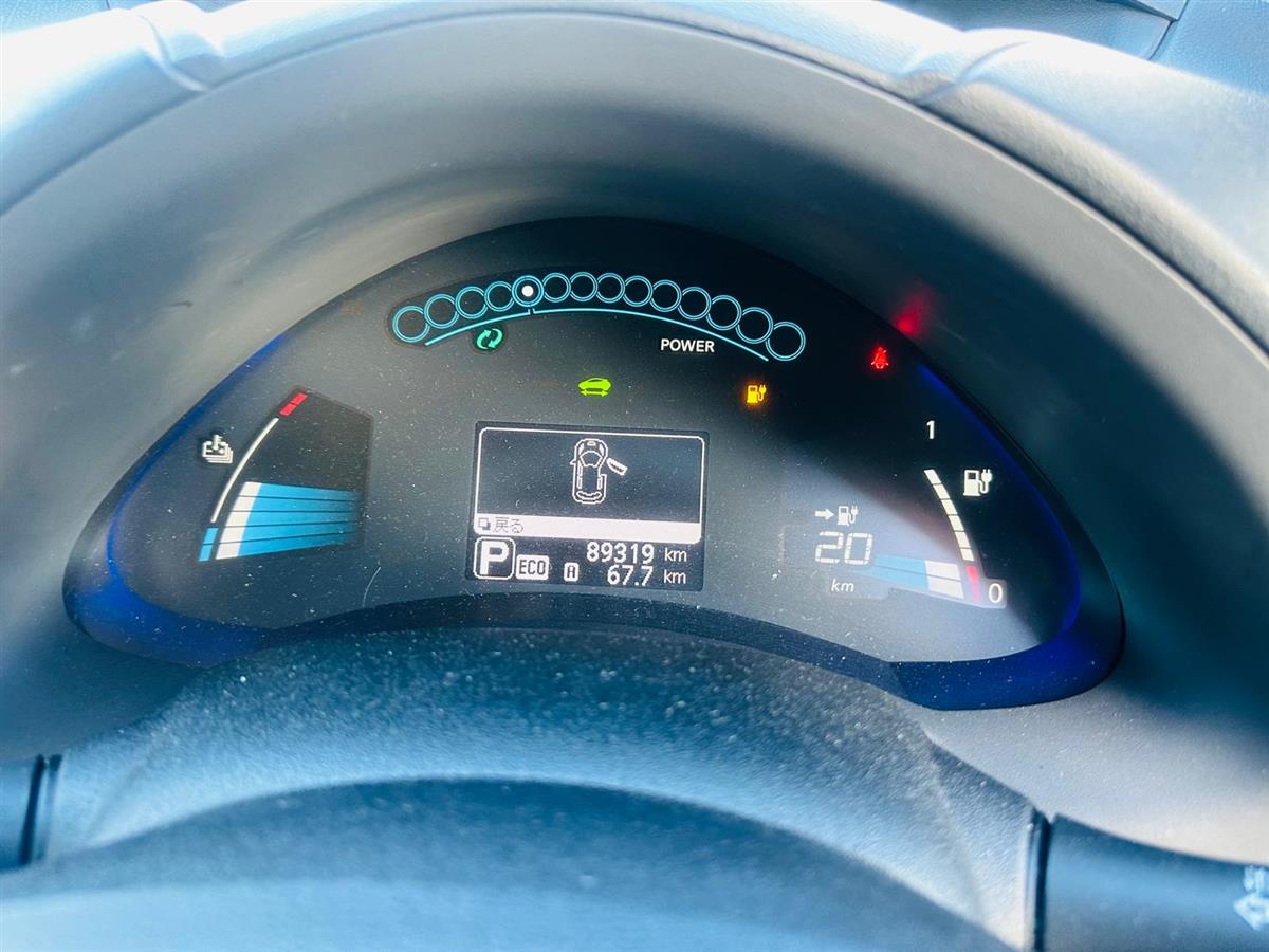Stock clearance, 2014 Nissan Leaf Hatchback Automatic, 5 seats, Electric, 89,319 km