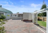 DECEASED ESTATE, 3 beds 1 bath house on 809m2 section, double garage, extra off-street paking for your cars / boat, close to schools, supermarket, beach, Boat Club and boat ramp, 22 Mcinnes Road, Weymouth, Auckland