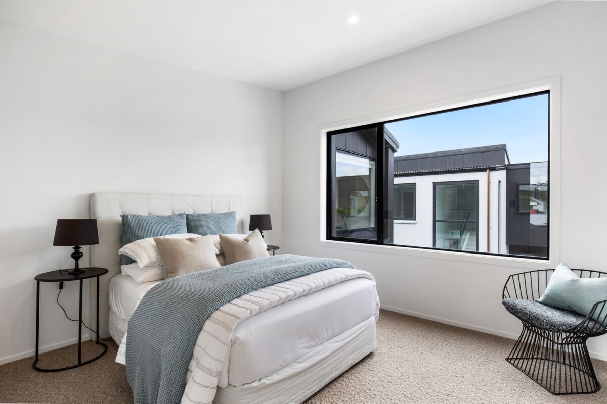 Macleans College zone, 299m2 Standalone 4 beds + study 3 baths home with double garage on 395m2 section, with panoramic sea views and direct beach access, close to schools, golf club, shops, zoned for Bucklands Beach Primary School, Bucklands Beach Intermediate, and Macleans College, 18A The Esplanade, Eastern Beach, Auckland