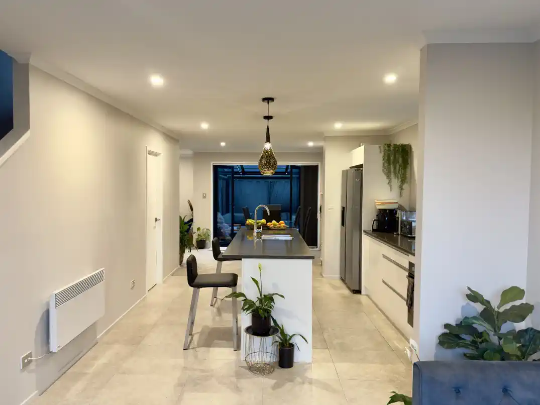 For rent, 4 beds 2.5 baths home with garage, Available from: Saturday, April 25, 87 Andrew Jack Road, Silverdale, Auckland