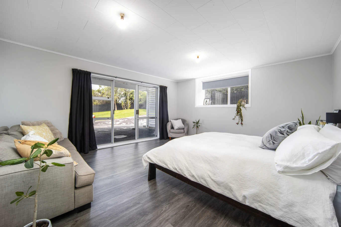 3 beds house on 766m2 section, Downstairs offers excellent additional space with a shower and two multi-purpose rooms, the Maungakiekie Golf Club is located on the same street, with shops, schools, and public transport all nearby, 13 Anita Avenue, Mount Roskill, Auckland