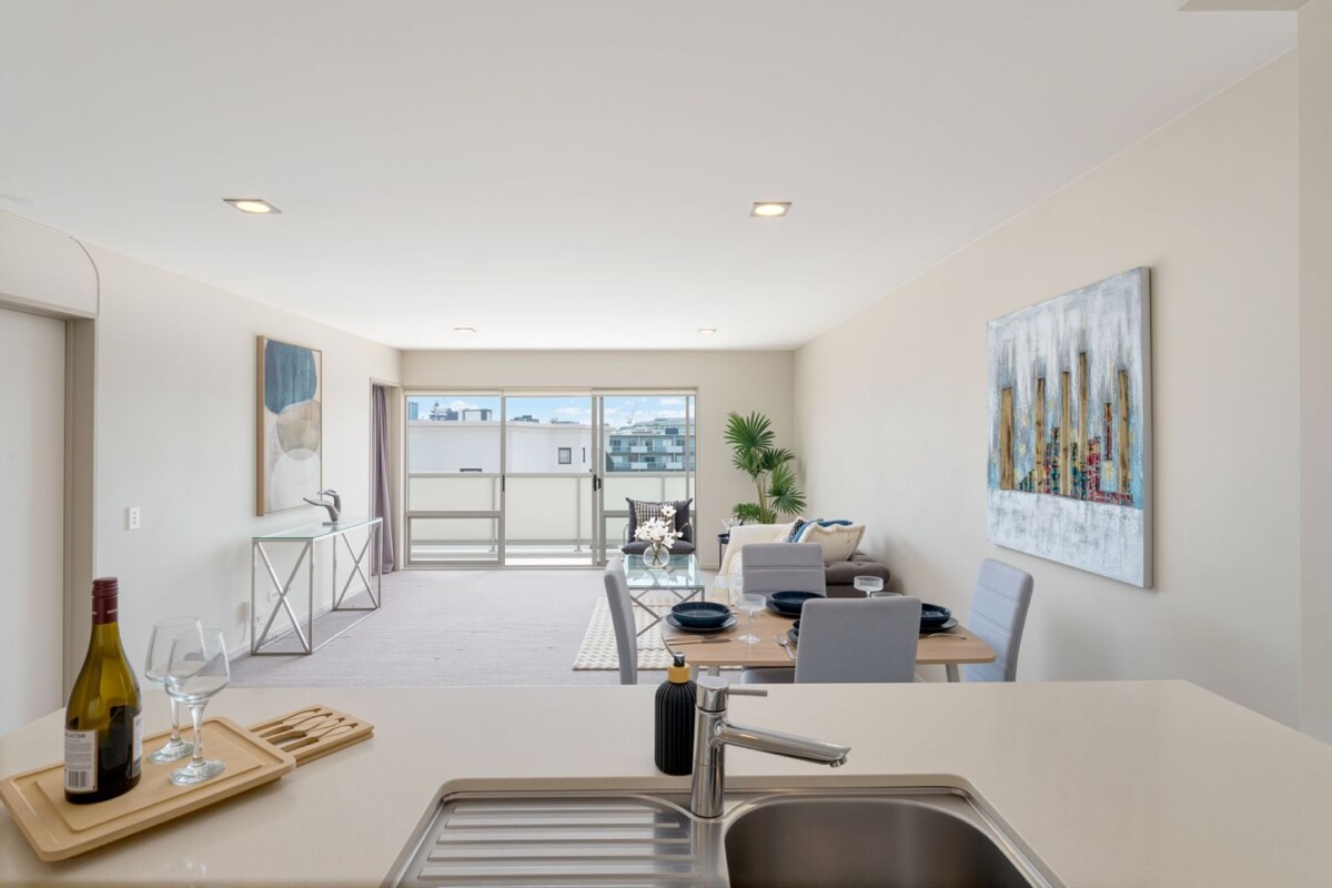 70m2 2 beds 1 bath 1 car park apartment, in Ivory Apartments, just a short stroll to Ponsonby Road and K Road , easy rech to The CBD, motorway access, 6G/16 Chapman Street, Grey Lynn, Auckland