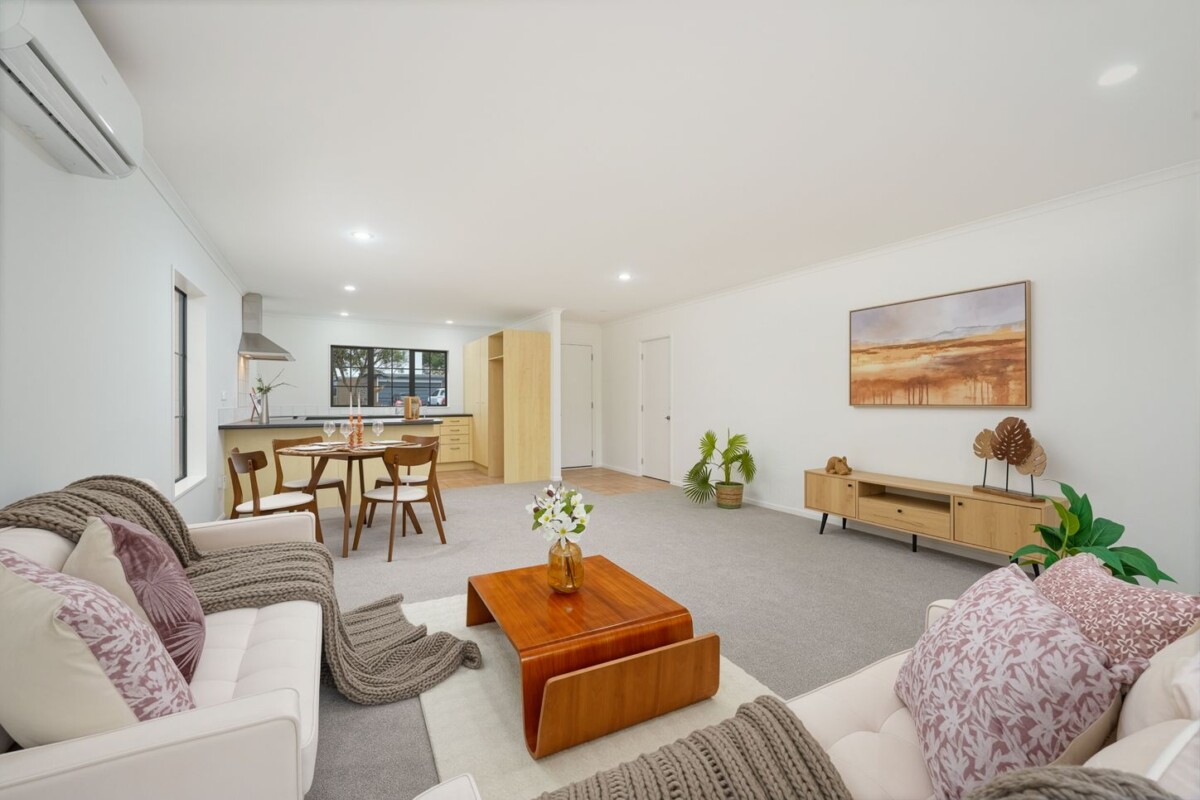 Qverseas owner, 142m2 Brick and tile 3 beds 2 baths house with double garage on 281m2 section, close to WestCity Mall Henderson, schools, the popular shopping and dining options along Lincoln Road, including Pak’nSave and Mitre 10 MEGA, motorway access, 32 Espalier Drive, Henderson, Auckland