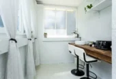 Double school zone, Renovated 2 beds + a separate study/sunroom. 1 bath a separate study/sunroom. home with garage and A large exclusive-use garden area, near the Westfield Newmarket shopping center, zoned for Auckland Grammar School and Epsom Girls’ Grammar School, 494 Manukau Road, Epsom, Auckland