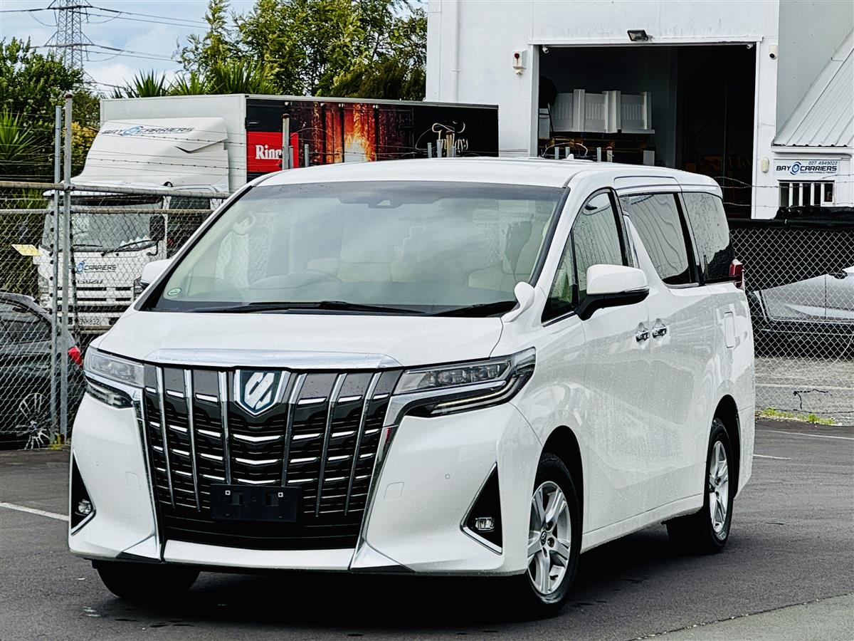 2021 Toyota Alphard Hybrid 4WD 7 Seats VIP People Mover Van Automatic, 2,500 cc, 64,000 km