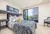 Overseas Buyers Welcome, Double Westlake schools zone, Brandnew freehold 3 beds 2.5 baths home with car park and a ground-floor commercial space, close to schools, shops, beach, park, motorway access, zoned for Takapuna Primary School, Westlake Girls High School, Westlake Boys High School and Takapuna Grammar School, 1/54 Taharoto Road, Takapuna, Auckland