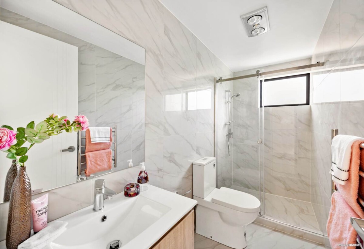 Must Be Sold, Refined standalone freehold 3 beds 2 baths home with 2 car parks, close to schools, shops, motorway access, 0.9 km to West Harbour School, 1.5 km to Hobsonville School, 3/101 Hobsonville Road, West Harbour, Auckland
