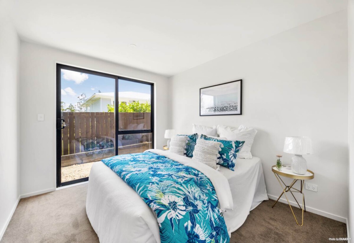 Must Be Sold, Refined standalone freehold 3 beds 2 baths home with 2 car parks, close to schools, shops, motorway access, 0.9 km to West Harbour School, 1.5 km to Hobsonville School, 3/101 Hobsonville Road, West Harbour, Auckland