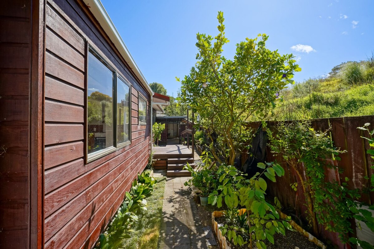Backing directly onto Tui Glen Reserve, 3 beds 1 bath house with carport, just minutes from WestCity shopping centre, local cafes, schools, easy motorway access, 76B Chilcott Road, Henderson, Auckland