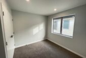 For rent, 4 beds 3 baths house with garage, available now, 29A Corsair Crescent, Mangere, Auckland