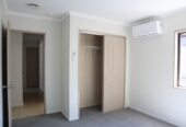 For rent, 4 beds 2 baths house with double garage, available now, 5 Mandival Avenue, Flat Bush, Auckland